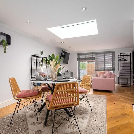 Guestready - Unique Home Near Wimbledon With Gorgeous Deck And Parking London Exterior photo