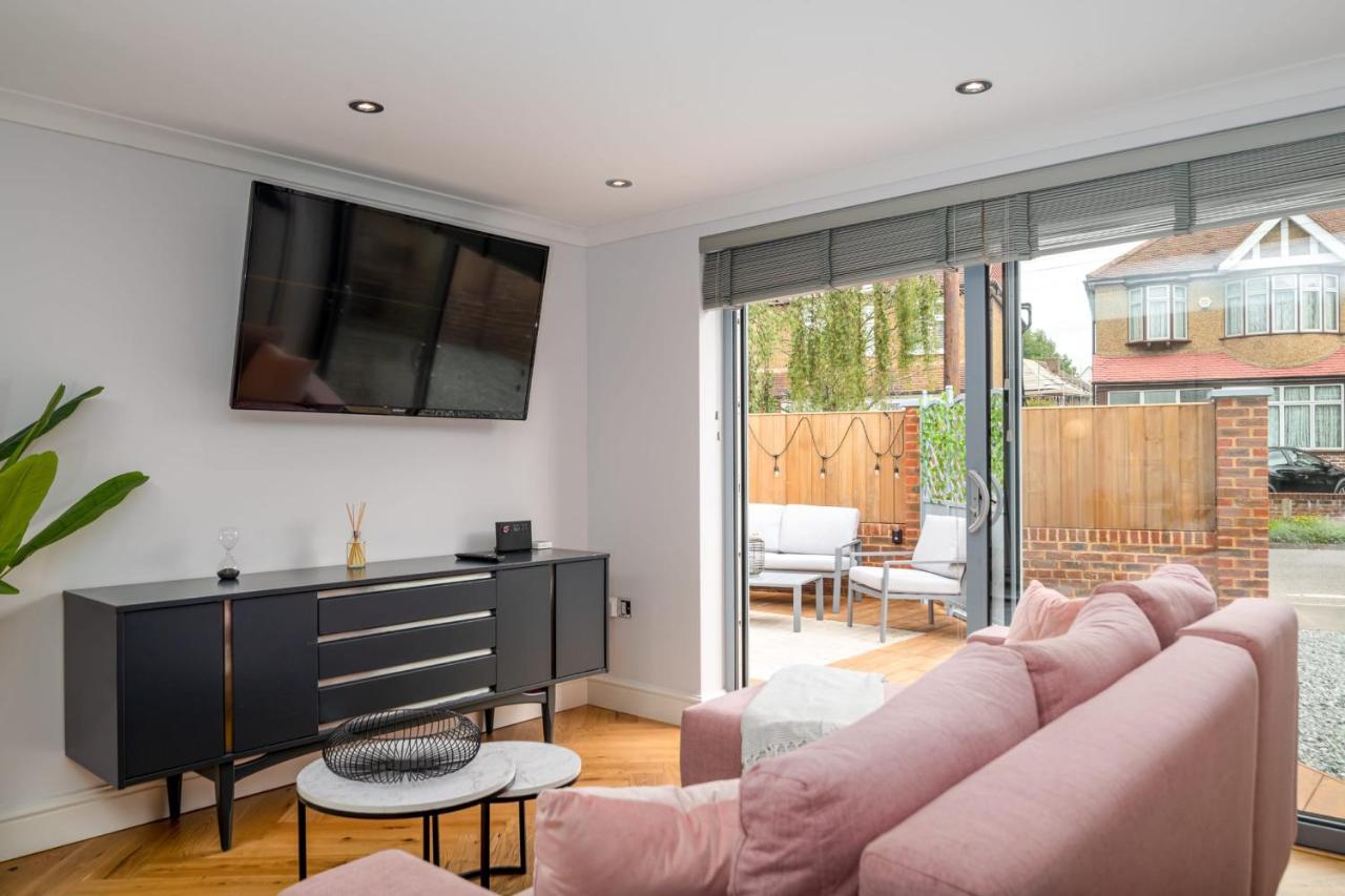 Guestready - Unique Home Near Wimbledon With Gorgeous Deck And Parking London Exterior photo